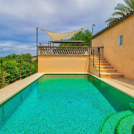 Tiro Country house *